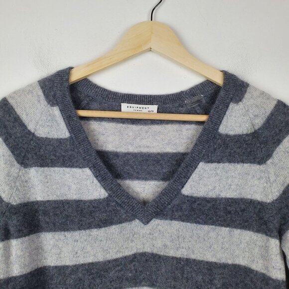 Equipment Femme Cashmere Sweater Gray Metallic Stripes XS V-neck Y2k - Picture 8 of 12
